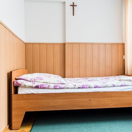 Dobre Miejsce Dom Rekolekcyjny Hotel Varsó Szoba fotó